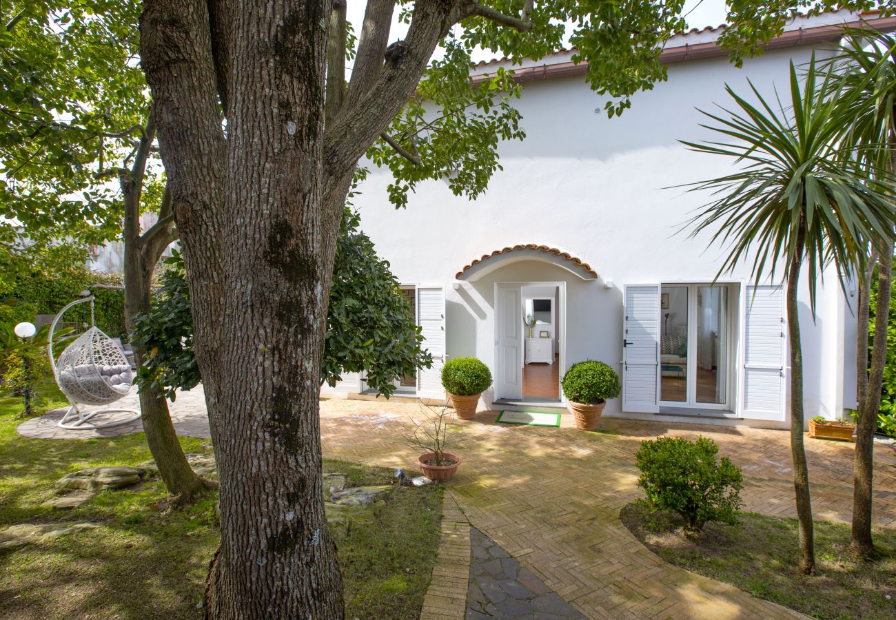 Villa en Sant´Agata sui Due Golfi - Resort Ravenna - Villa Dama