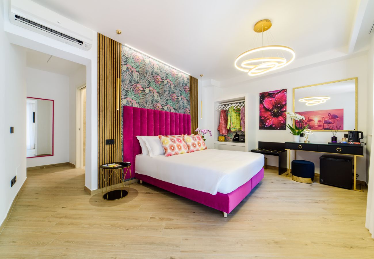 Alquiler por habitaciones en Piano di Sorrento - NicholHouse - Pink Flamingo