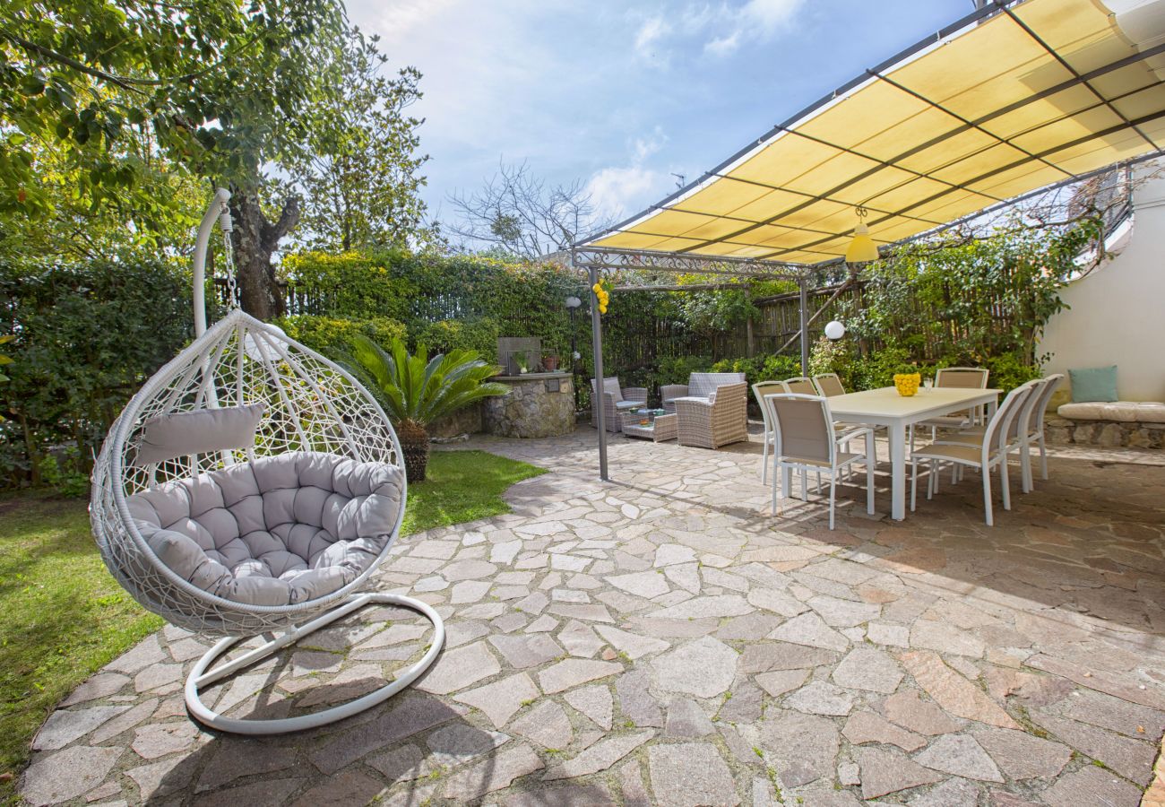 Villa in Sant´Agata sui Due Golfi - Resort Ravenna - Villa Dama